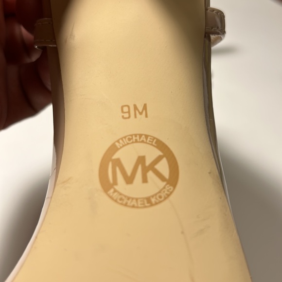 Michael Michael Kors heel open toe. - Picture 10 of 12